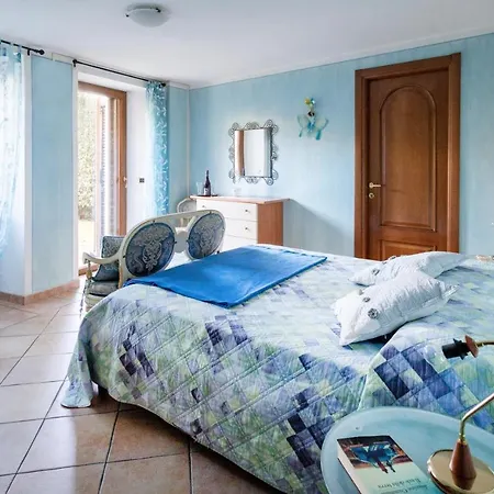 L'angolo Delle Peonie Cannobio